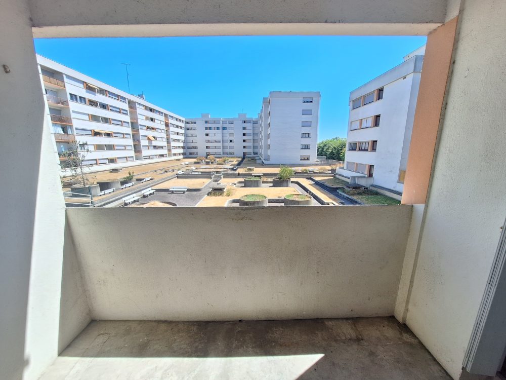 à vendre – type 4 quartier velpeau proche gare – loggia vue sur cour
