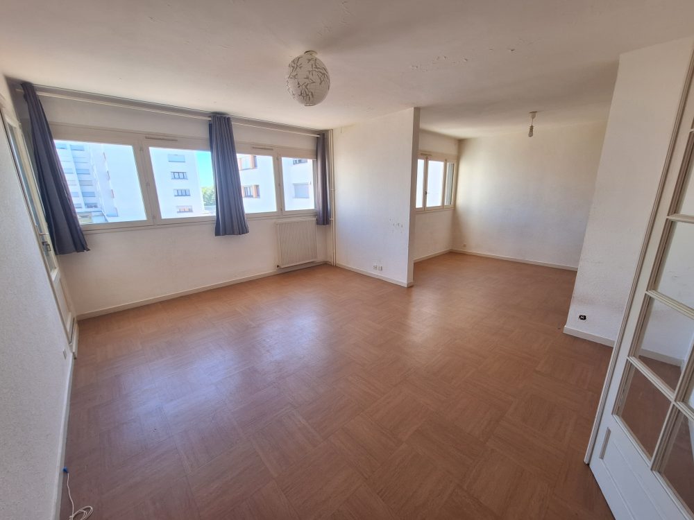 à vendre – type 4 quartier velpeau proche gare – séjour