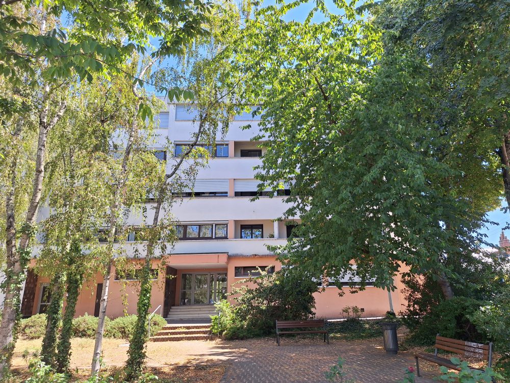 à vendre – type 4 quartier velpeau proche gare – façade immeuble entrée