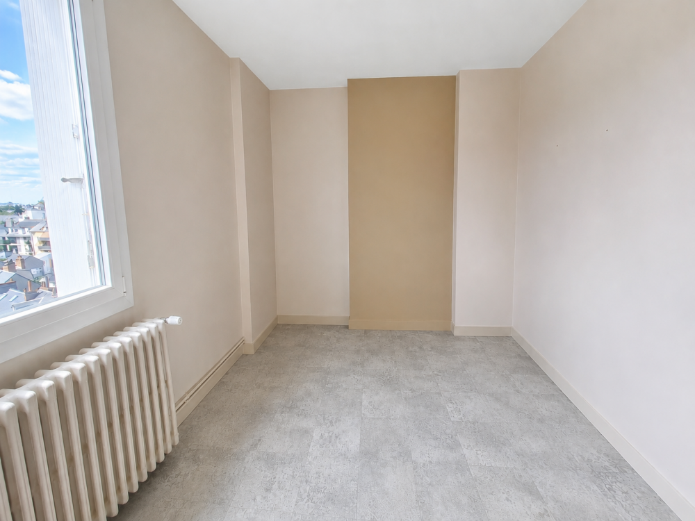 à vendre – T3 vue sur prébendes – quartier grammont tours – chambre 1