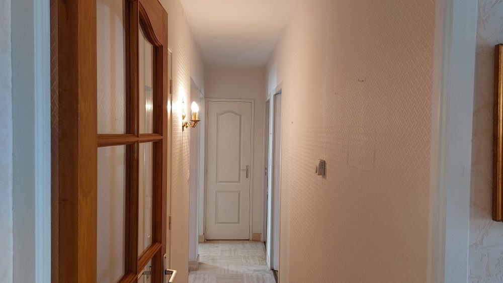 couloir acces aux chambres salle de bains et wc maison type 4 a vendre sur saint avertin