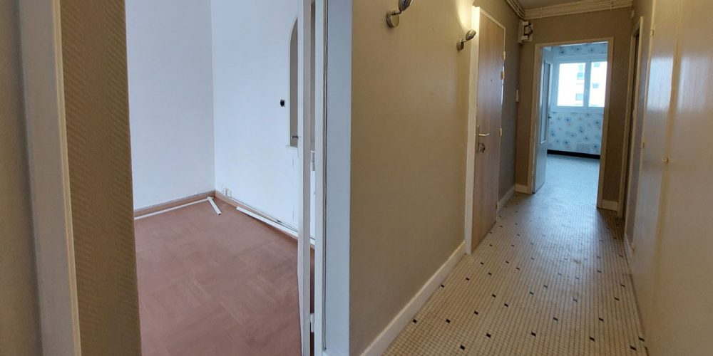 Vue couloir, chambre appartement T2 à vendre sur Tours