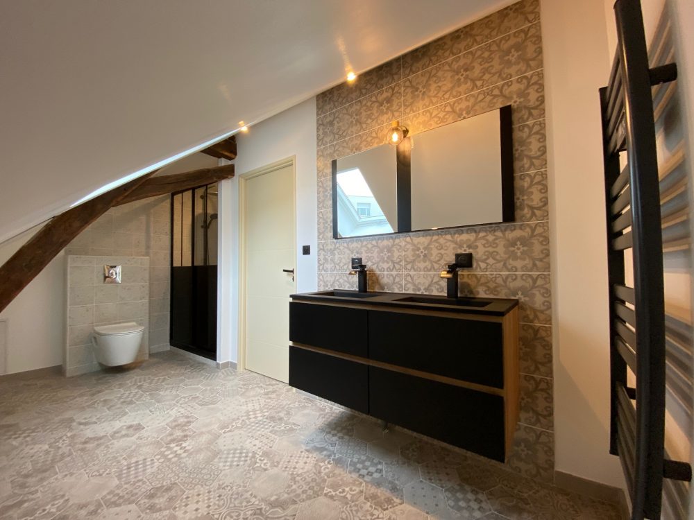 Salle de bains, Appartement à vendre