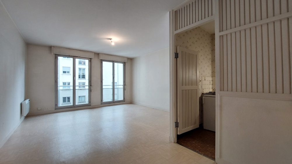 Séjour Studio Béranger à vendre