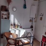 studio meublé paris 11ème à vendre – pièce de vie