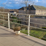 T5 à vendre avec garage et cave dans un parc – balcon vue sur Tours