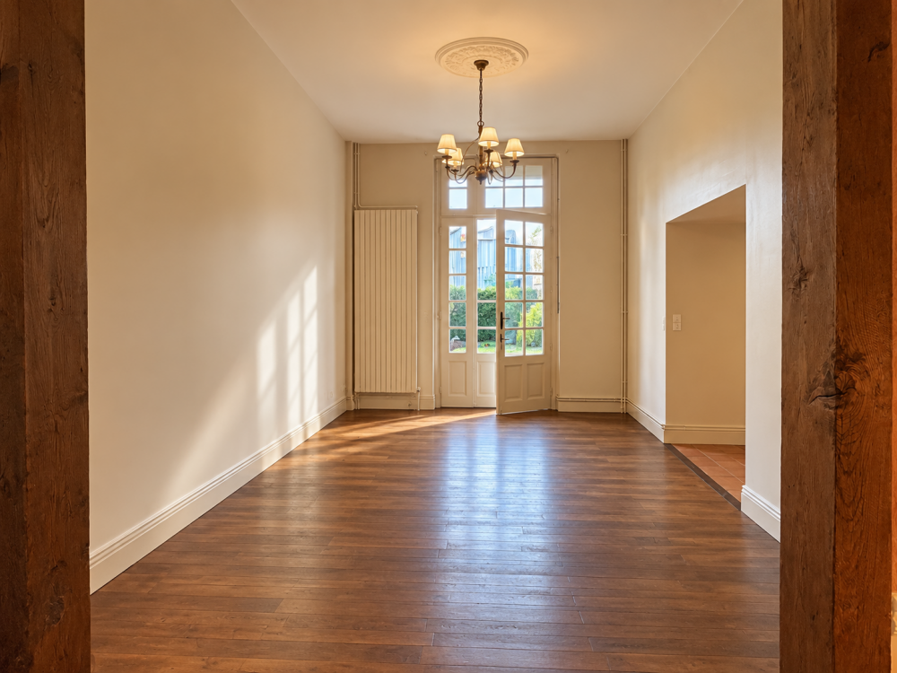 à vendre – maison ou local professionnel vouvray – salon