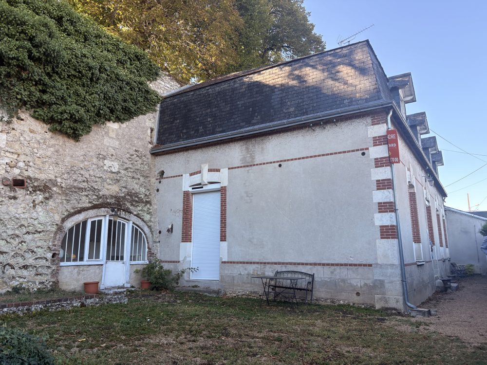 à vendre – maison ou local professionnel vouvray – façade arrière