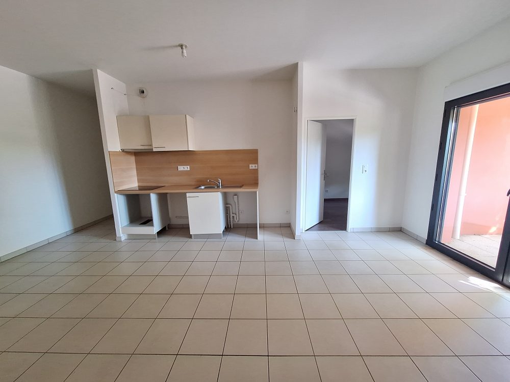 à vendre T2 quartier Lamartine – séjour cuisine