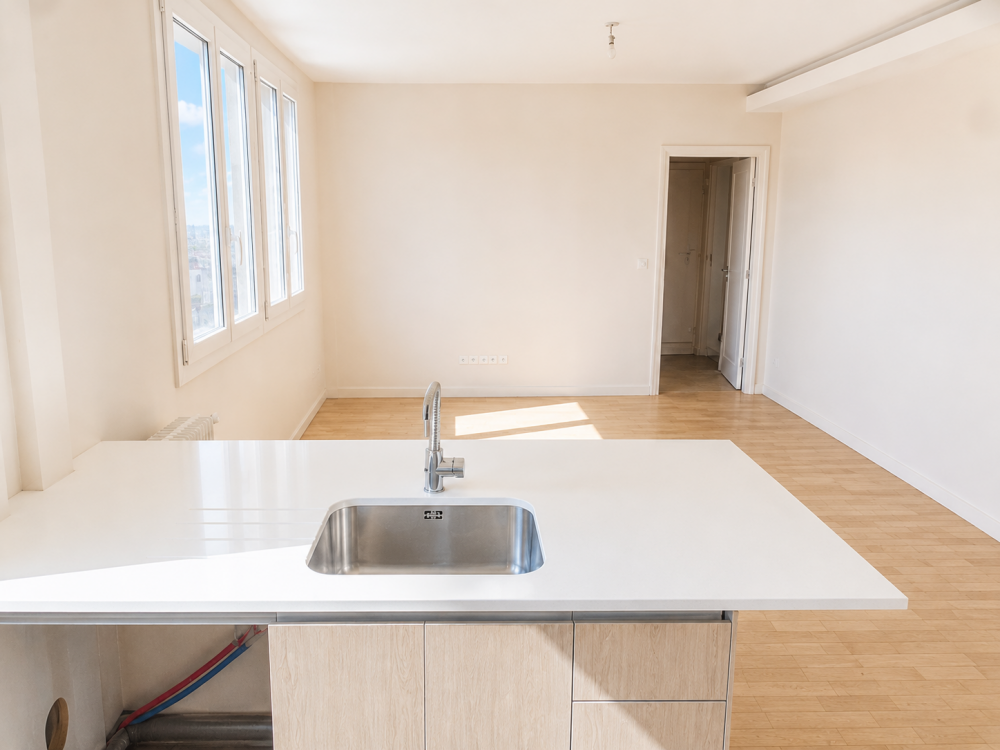 à vendre – T3 vue sur prébendes – quartier grammont tours – cuisine vers salon