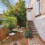 Facade arrière avec bande de jardin